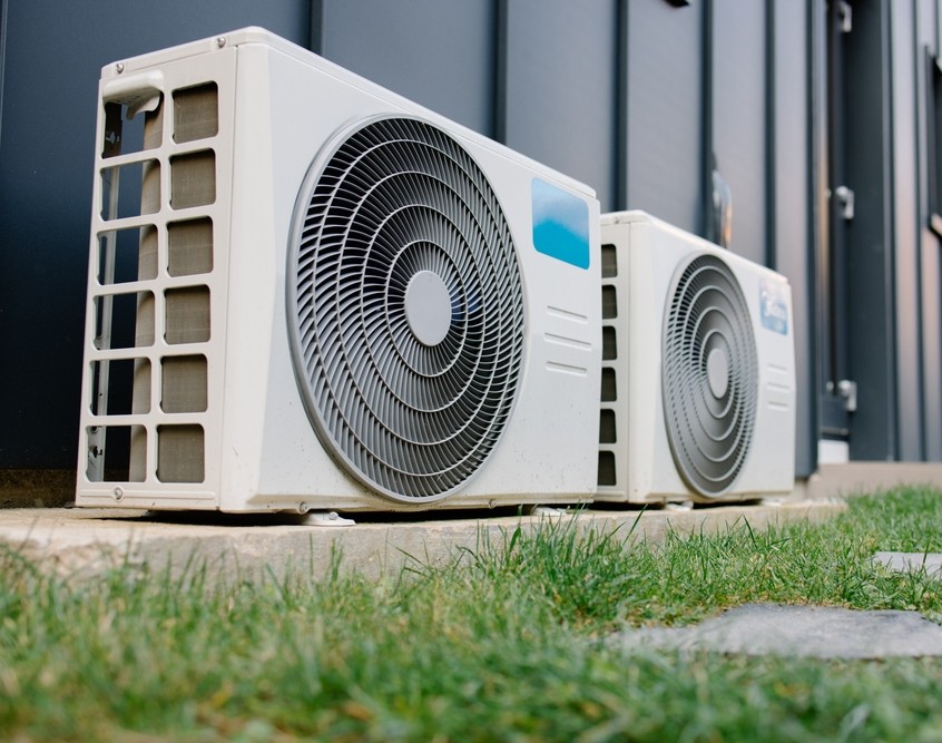 Adcon Air Conditioning & Refrigeration Ltd at work